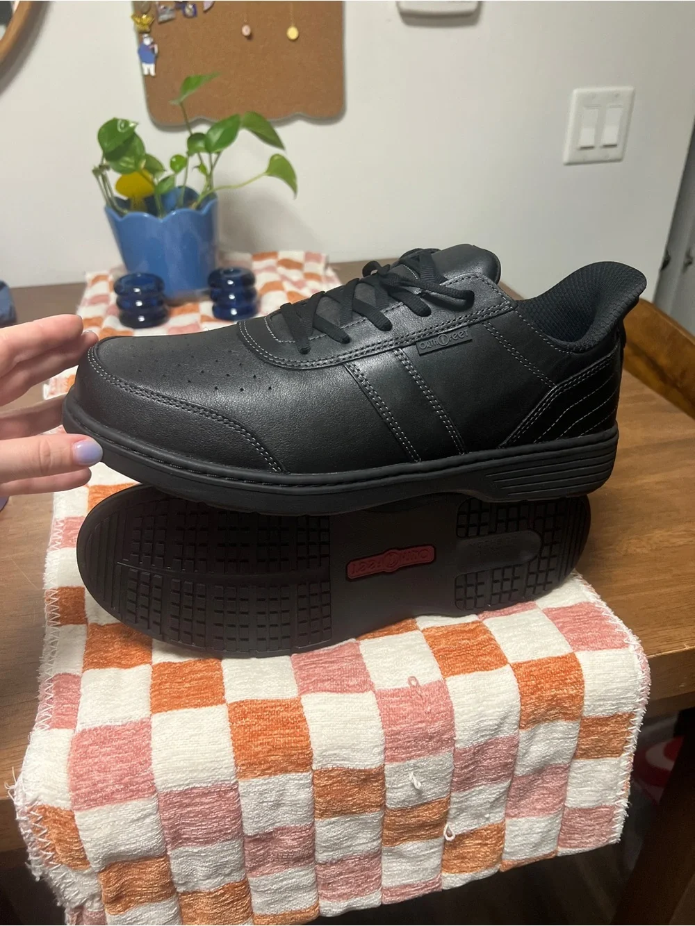 Men’s OrthoFeet Leather Sneakers